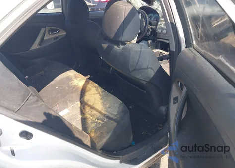 2010 Toyota Camry Se z USA, uszkodzony, nr VIN 4T1BF3EK3AU502428